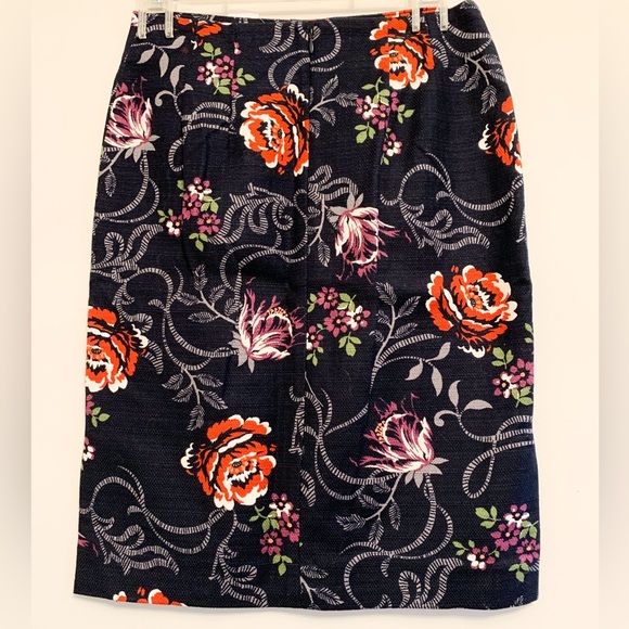 NWT LOFT Pencil Skirt Navy Floral Tweed Cotton Size 0 - Picture 3 of 6
